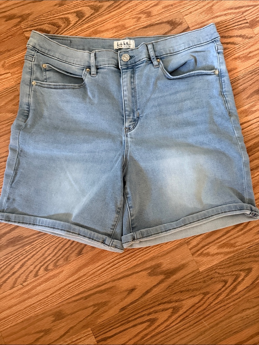 Nicole Miller Light Blue Denim Jean Shorts